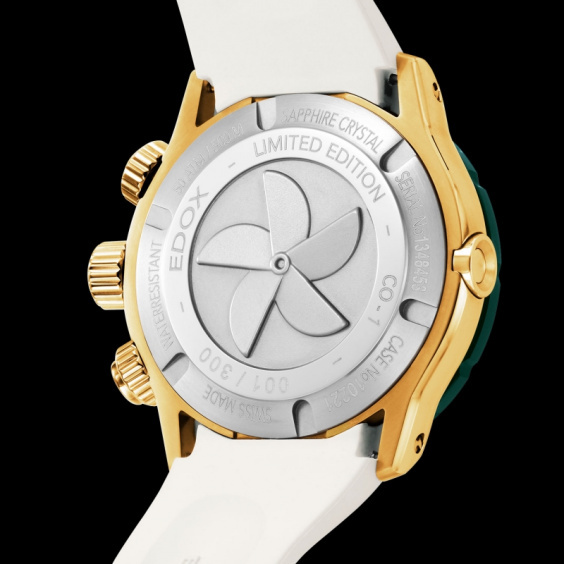 クロノオフショア1 クロノグラフ バイアピーク シートゥースカイ リミテッドエディション